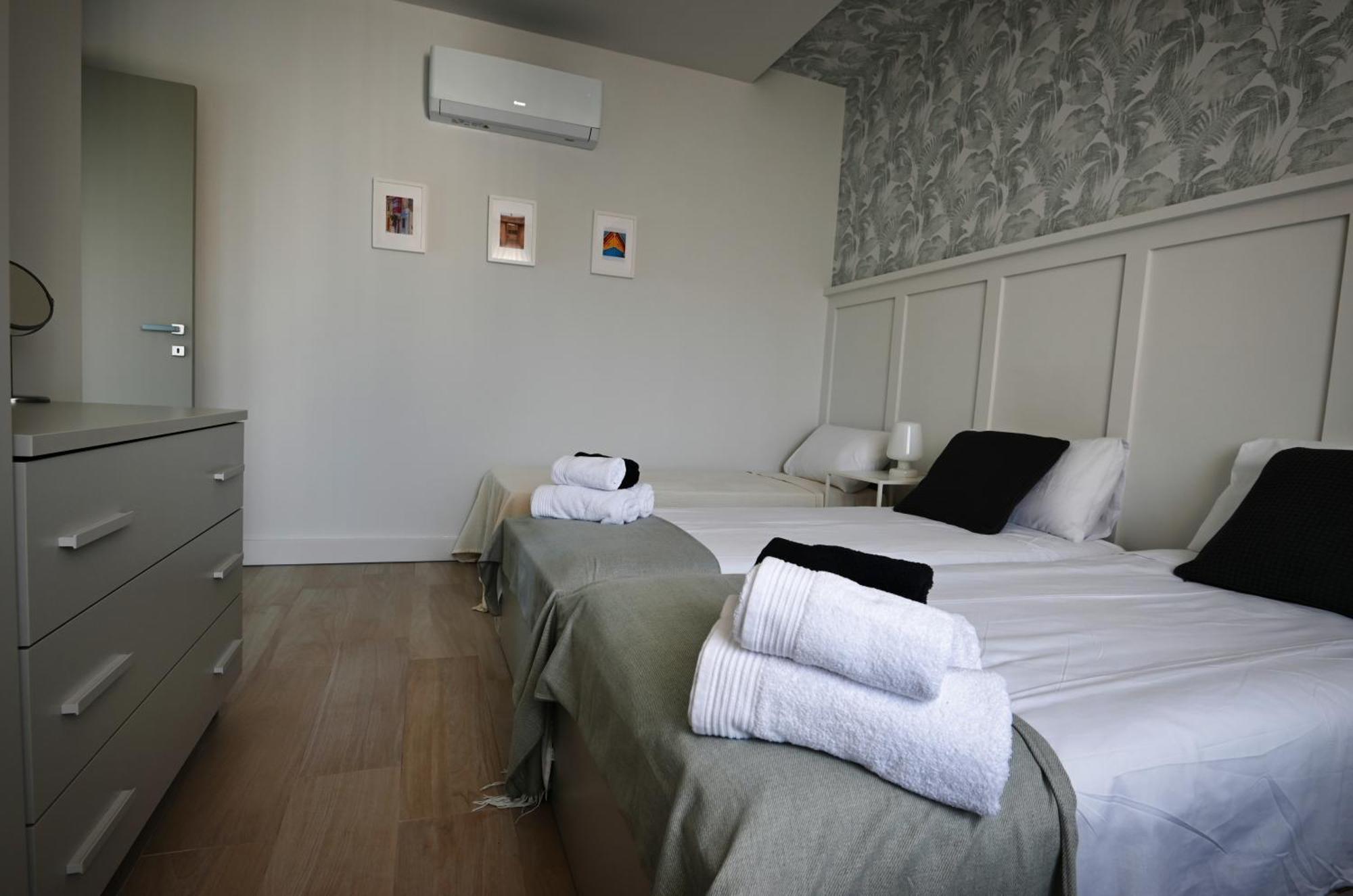 Cliff Edge Apartment In Xagħra Esterno foto